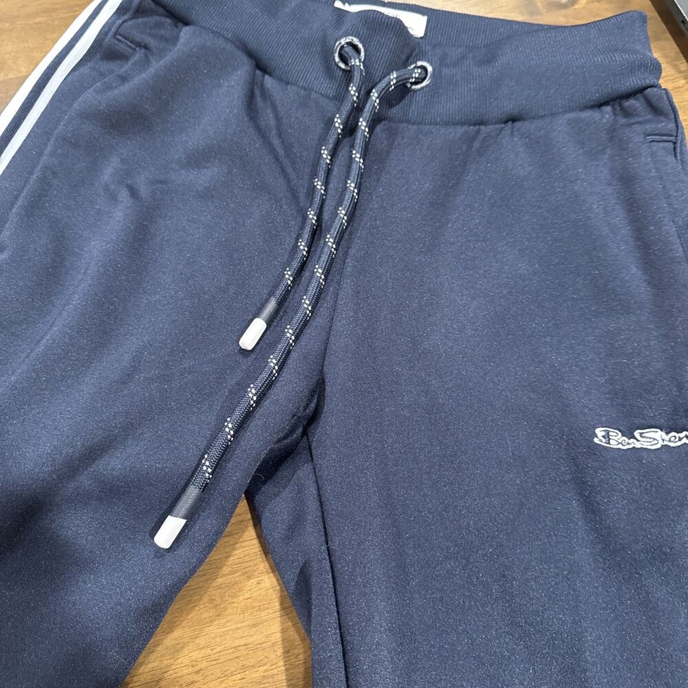 NWT Ben Sherman Joggers Men's  Pants Size S Sweatpants Zip Pockets Blue